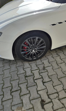 Maserati Ghibli cena 126000 przebieg: 100000, rok produkcji 2016 z Łobez małe 92